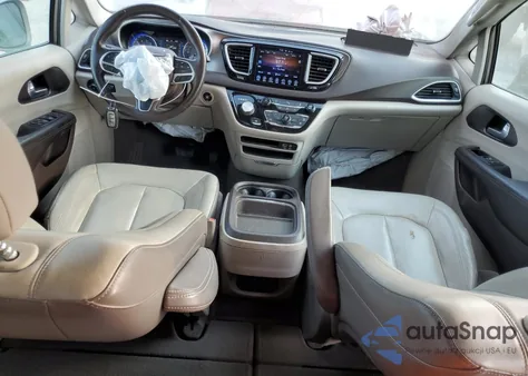 2017 Chrysler Pacifica Touring L z USA, uszkodzony, nr VIN 2C4RC1BG7HR720427